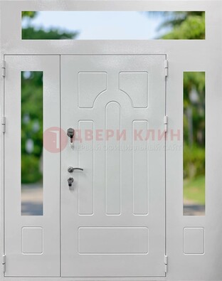 Белая стальная дверь порошок со стеклом и фрамугами ДФГ-11 в Коломне