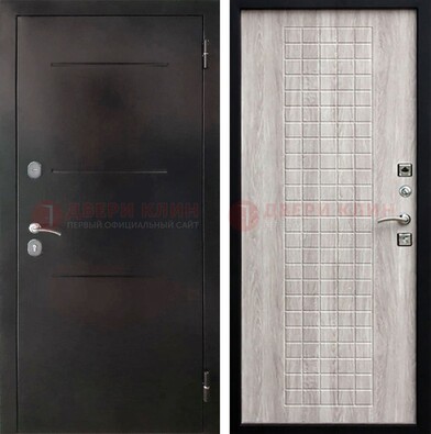Черная железная дверь с порошковым покрытием и филенчатой МДФ ДП-221 в Коломне