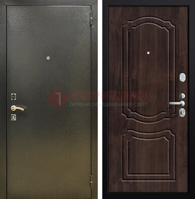 Темно-серая железная дверь с порошковым покрытием и коричневой МДФ ДП-288 в Коломне