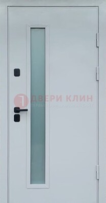 Светлая железная дверь с порошковым напылением ДП-303 в Костроме