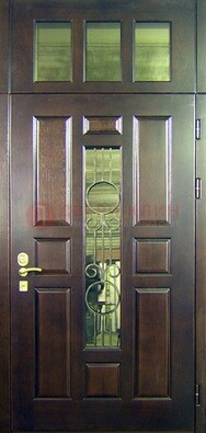 Парадная дверь со стеклянными вставками и ковкой ДПР-1 в офисное здание в Коломне