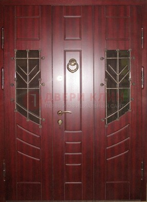 Парадная дверь со вставками из стекла и ковки ДПР-34 в загородный дом в Коломне