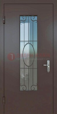 Коричневая наружная железная дверь со стеклом и ковкой ДСК-100 в Коломне