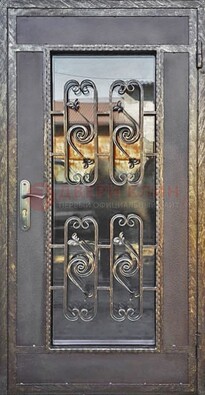 Коричневая наружная дверь порошок со стеклом и ковкой ДСК-160 в Коломне