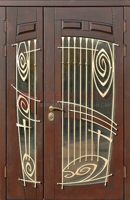 Коричневая железная дверь с большим стеклом и ковкой ДСК-203 в Коломне