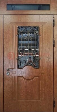 Металлическая входная дверь со стеклом и ковкой для дома ДСК-96 в Коломне