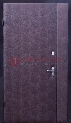 Бордовая металлическая тамбурная дверь ДТМ-3 в Коломне