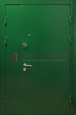 Зеленая распашная тамбурная дверь Порошок ДТМ-47 в Коломне