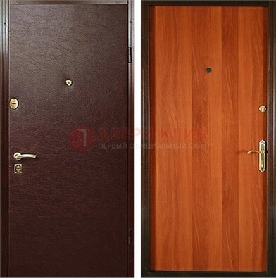 Коричневая металлическая дверь с винилискожей ДВ-20 в Коломне