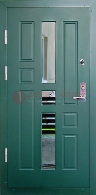 Зеленая железная  дверь с виноритом и зеркалом ДВТ-205 в Коломне